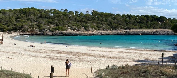 Urlaubscheck: Wie sieht ein Urlaub auf Mallorca und Kreta aktuell aus?